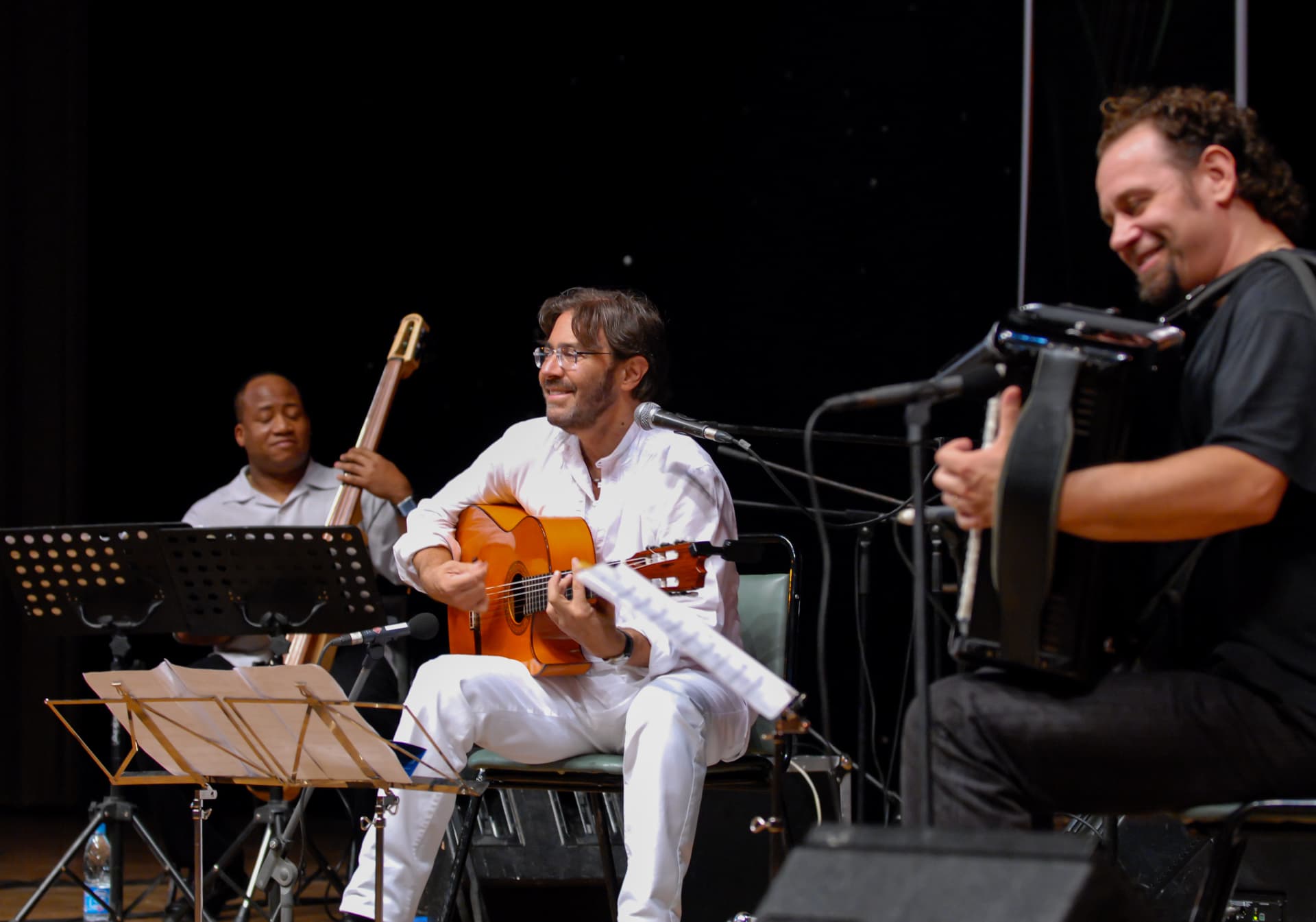 Concert, event and celebration photography by Fidji Studios